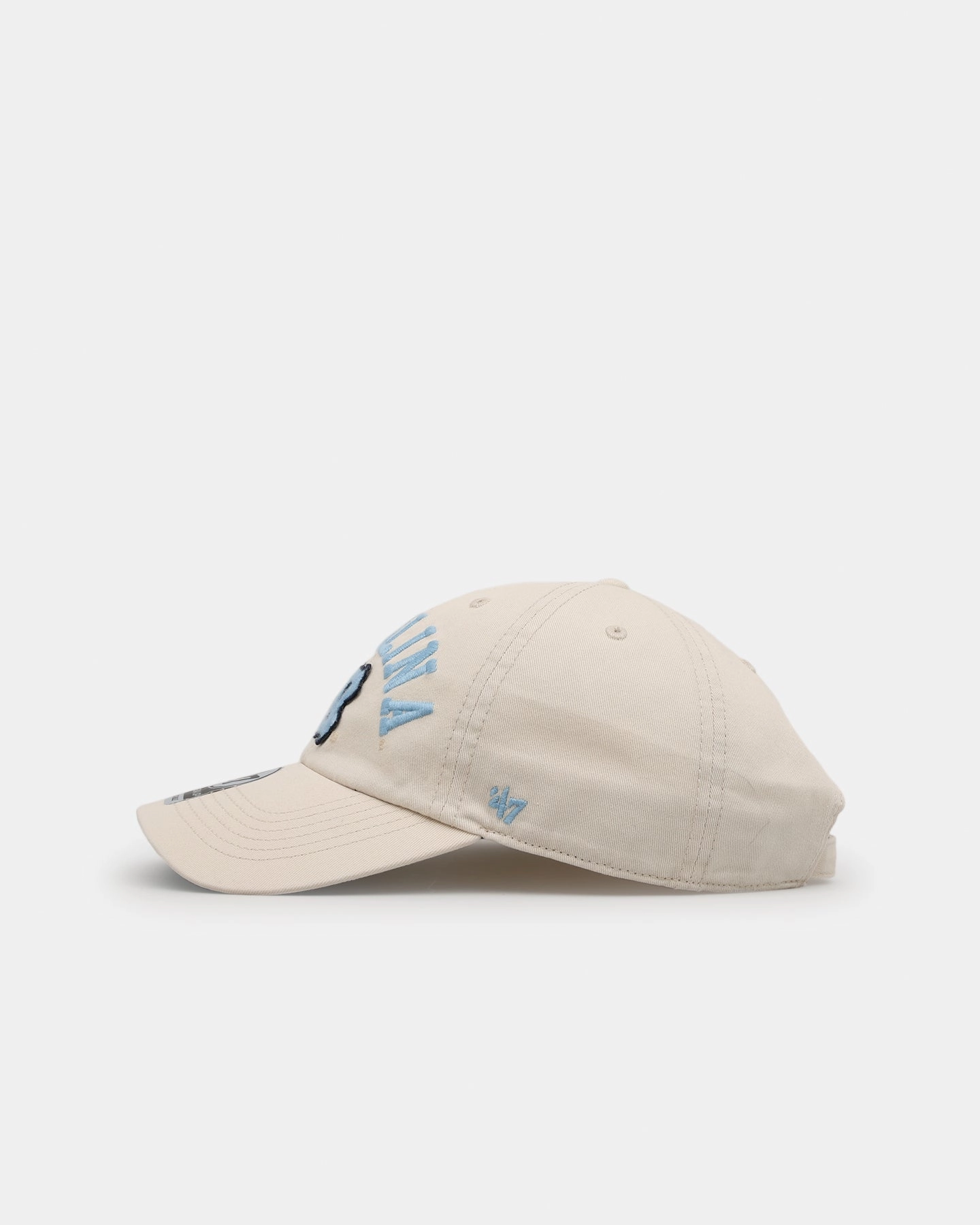 47 Brand University Of North Carolina Tar Heels Clubhouse Clean Up Strapback Sand