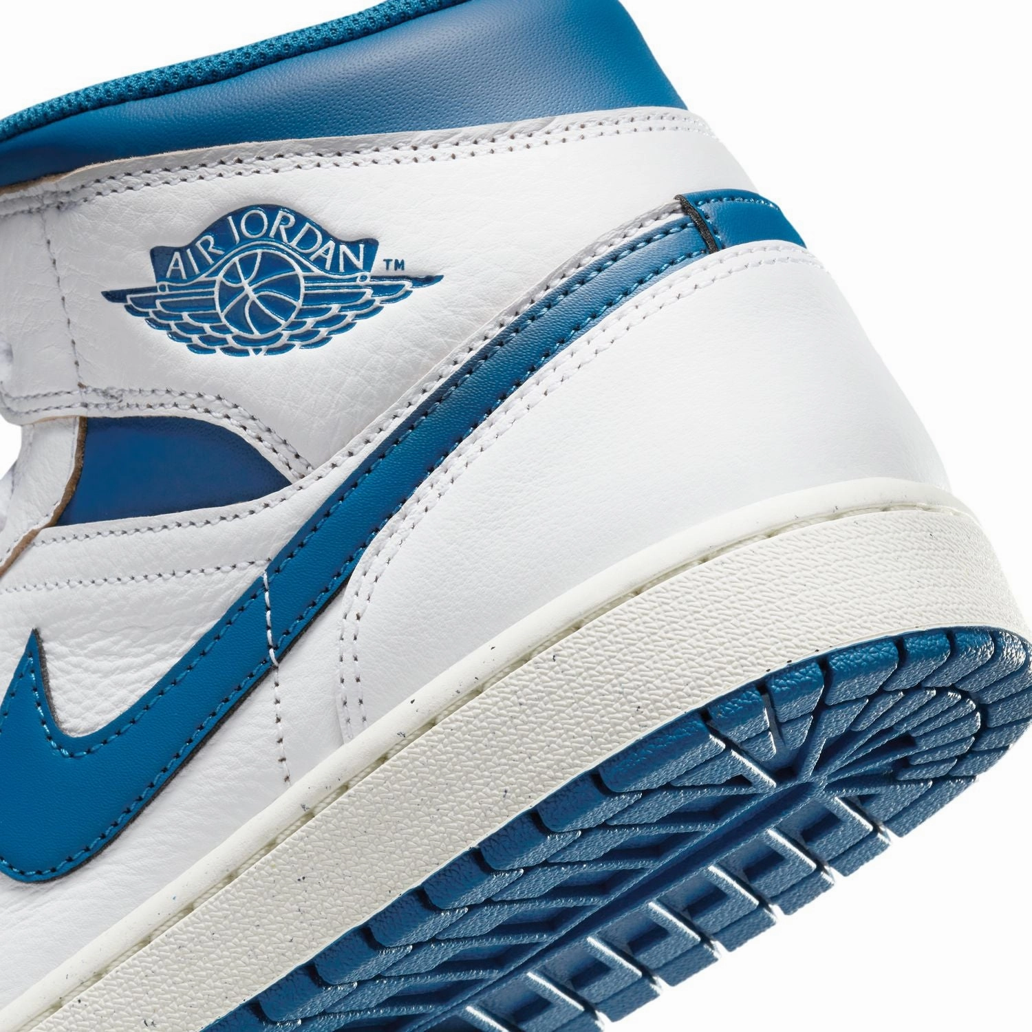 Air Jordan 1 Mid SE 'Industrial Blue'