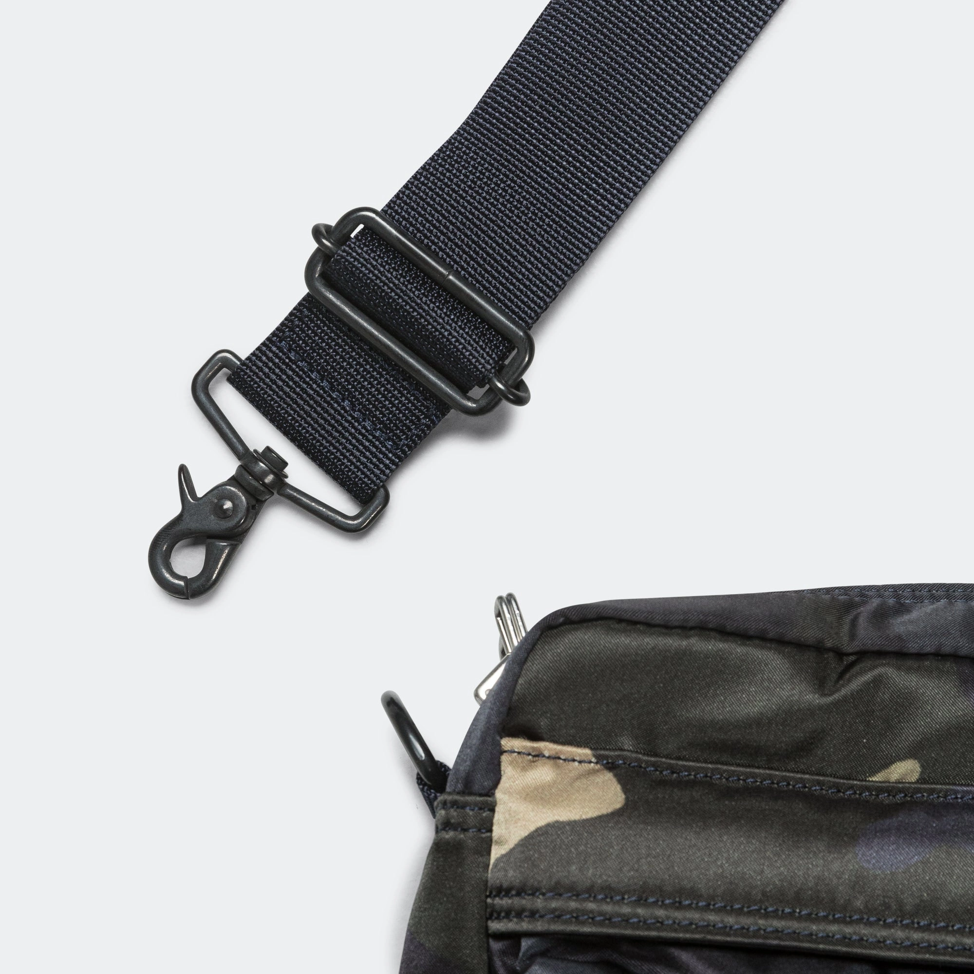 COUNTER SHADE Shoulder Bag - Woodland Khaki