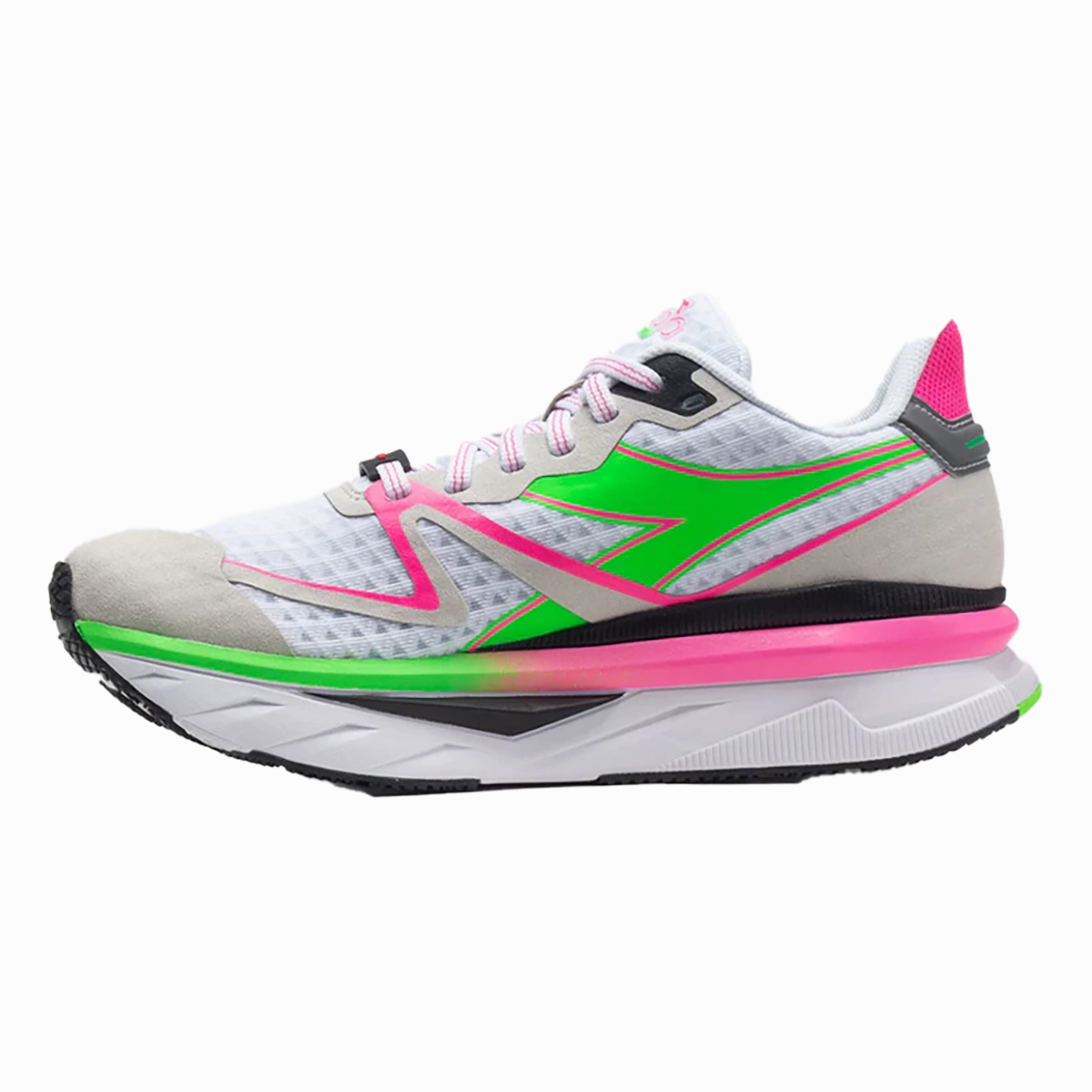 Diadora Atomo V7000