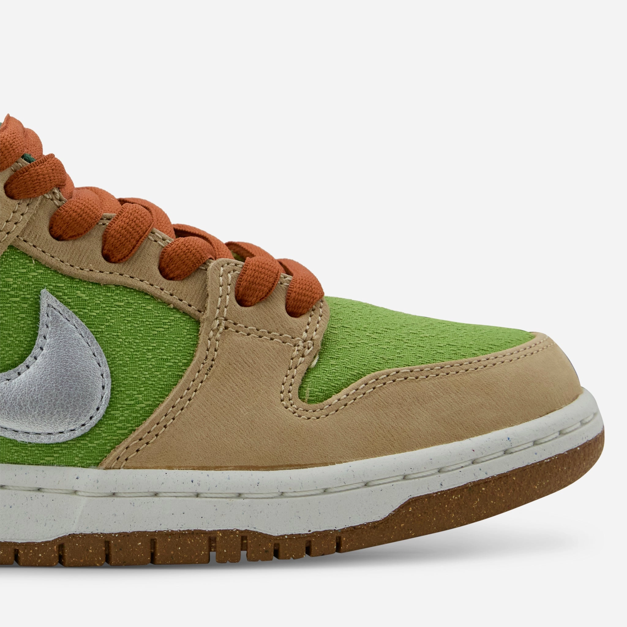 Dunk Low Pro Sesame | Metallic Silver | Pear | Fir