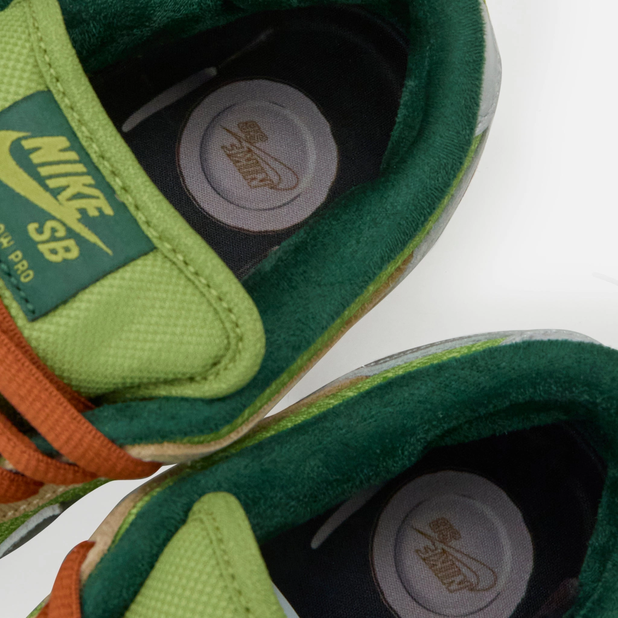 Dunk Low Pro Sesame | Metallic Silver | Pear | Fir