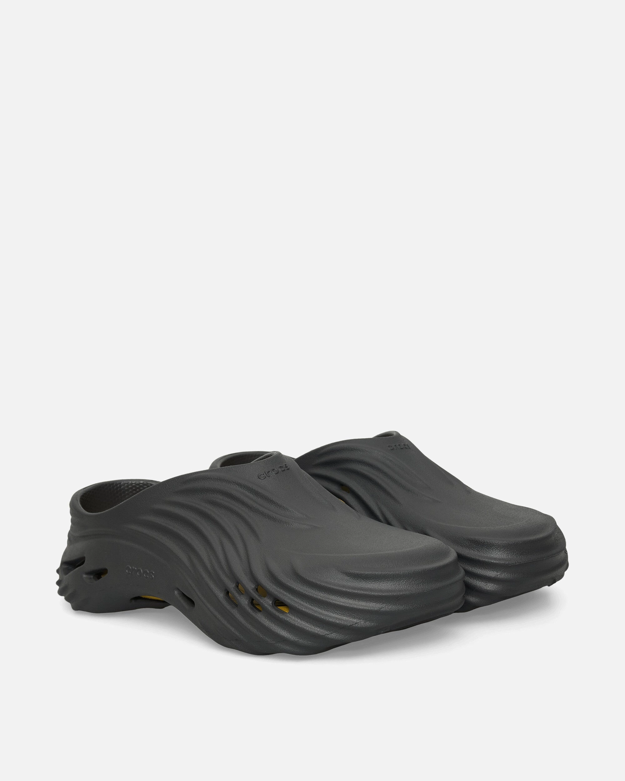 Echo Wave Mules Black