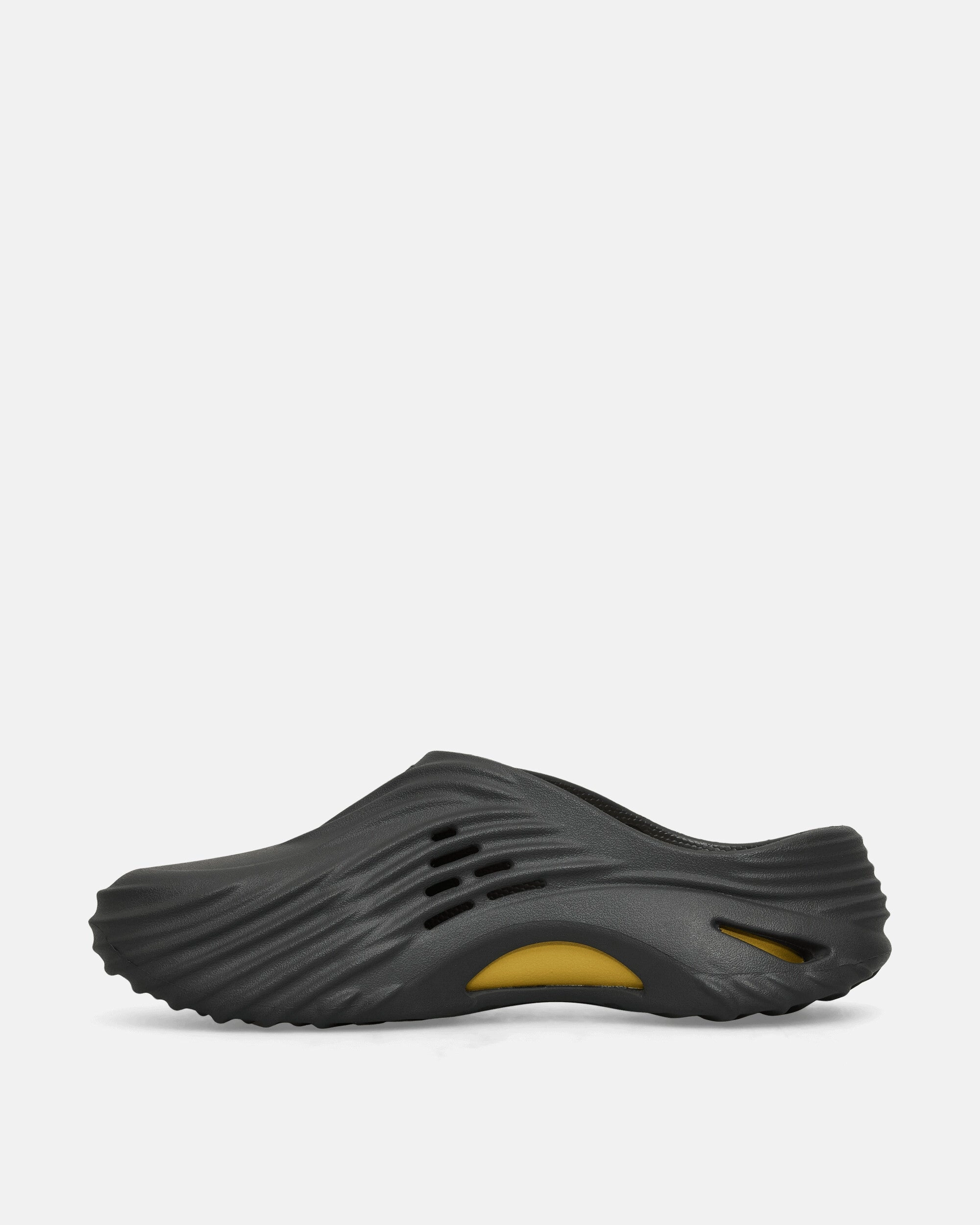 Echo Wave Mules Black