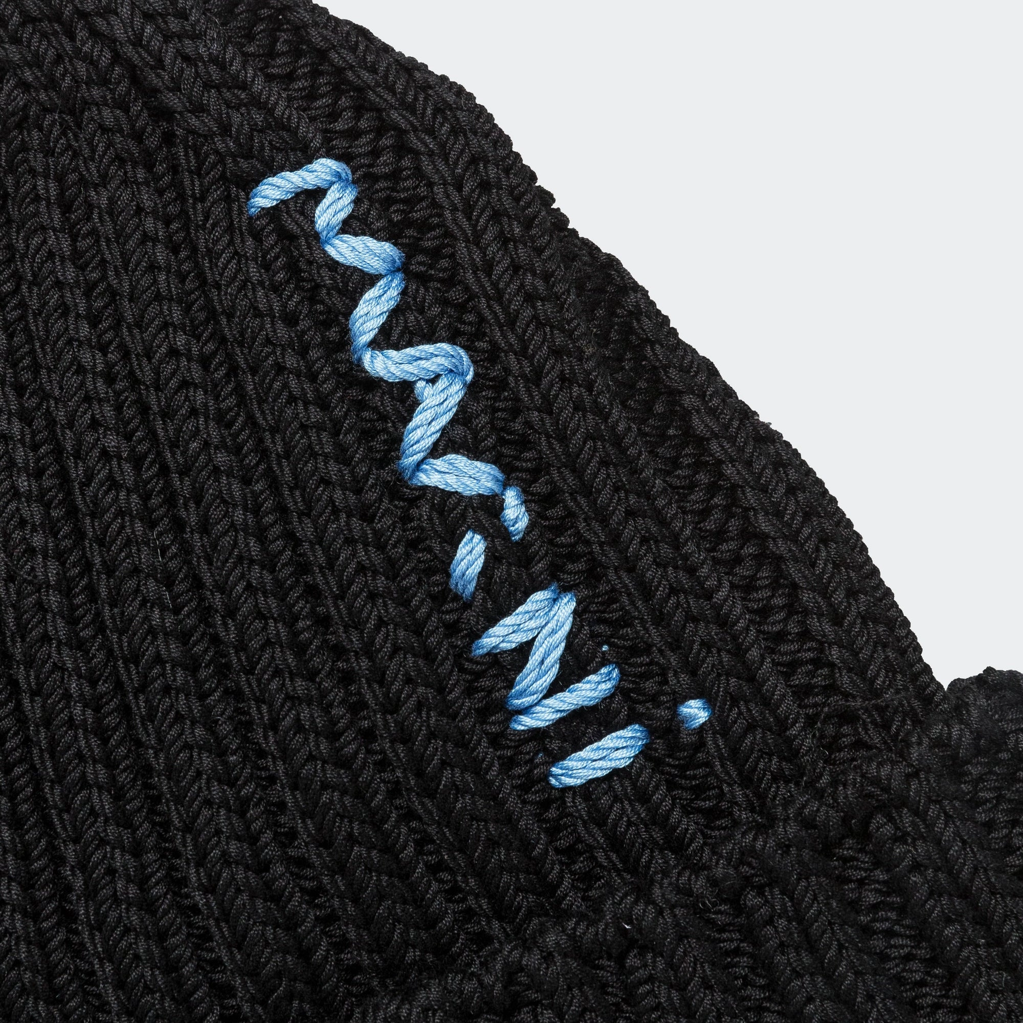Embroided Logo Beanie - Black