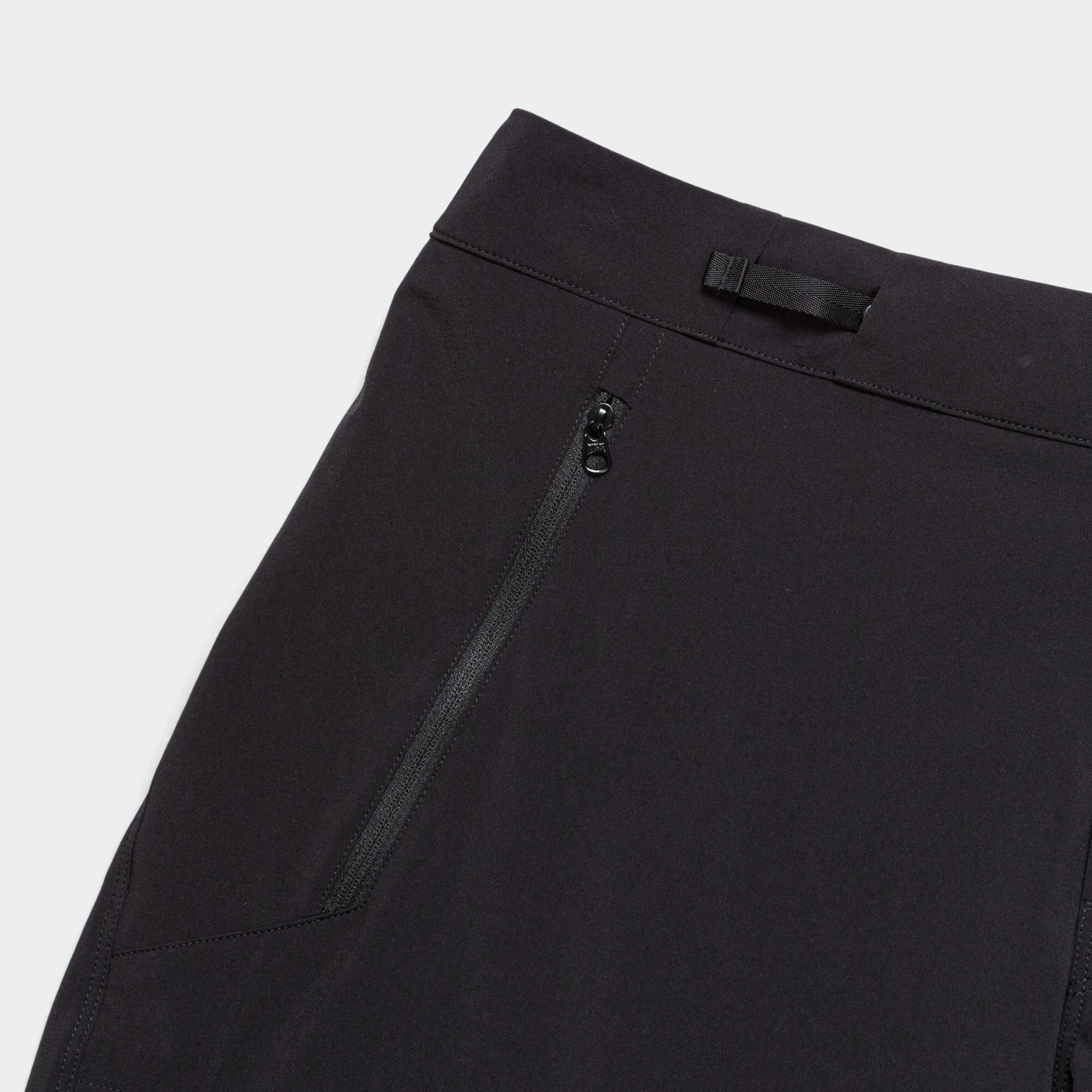 Gamma Lightweight 9 Short - Black