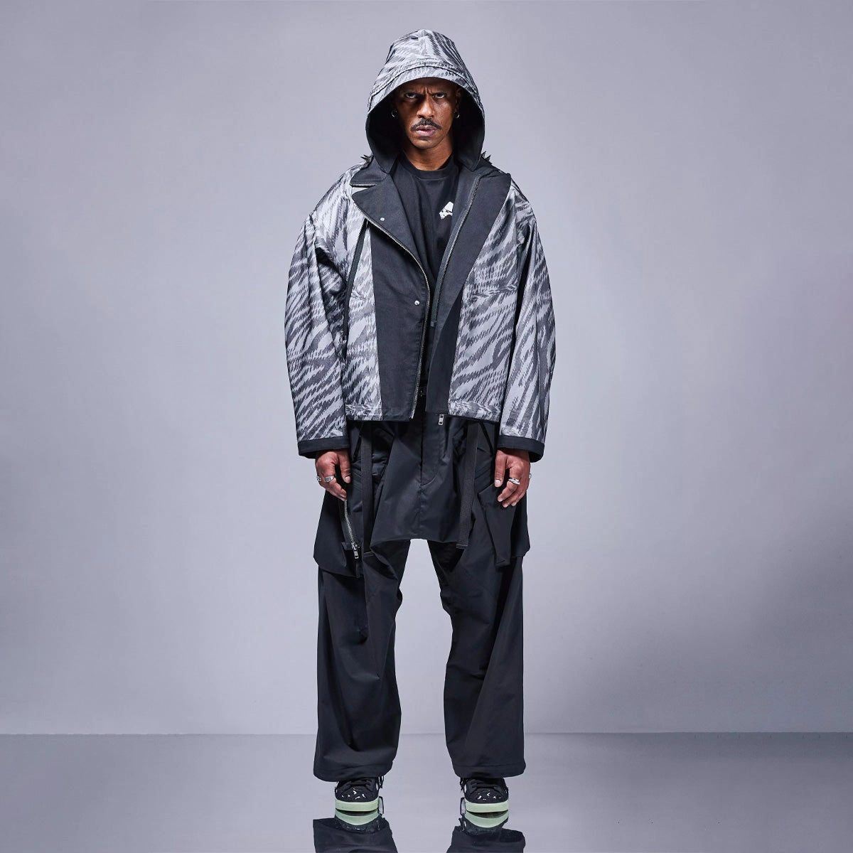 J68W-BG 'Black'