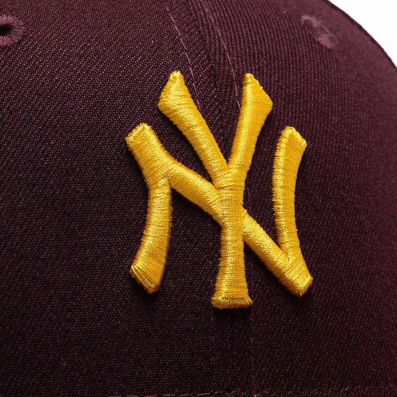 New Era x Politics New York Yankees 59FIFTY Fitted Hat - Cardinal/Maroon