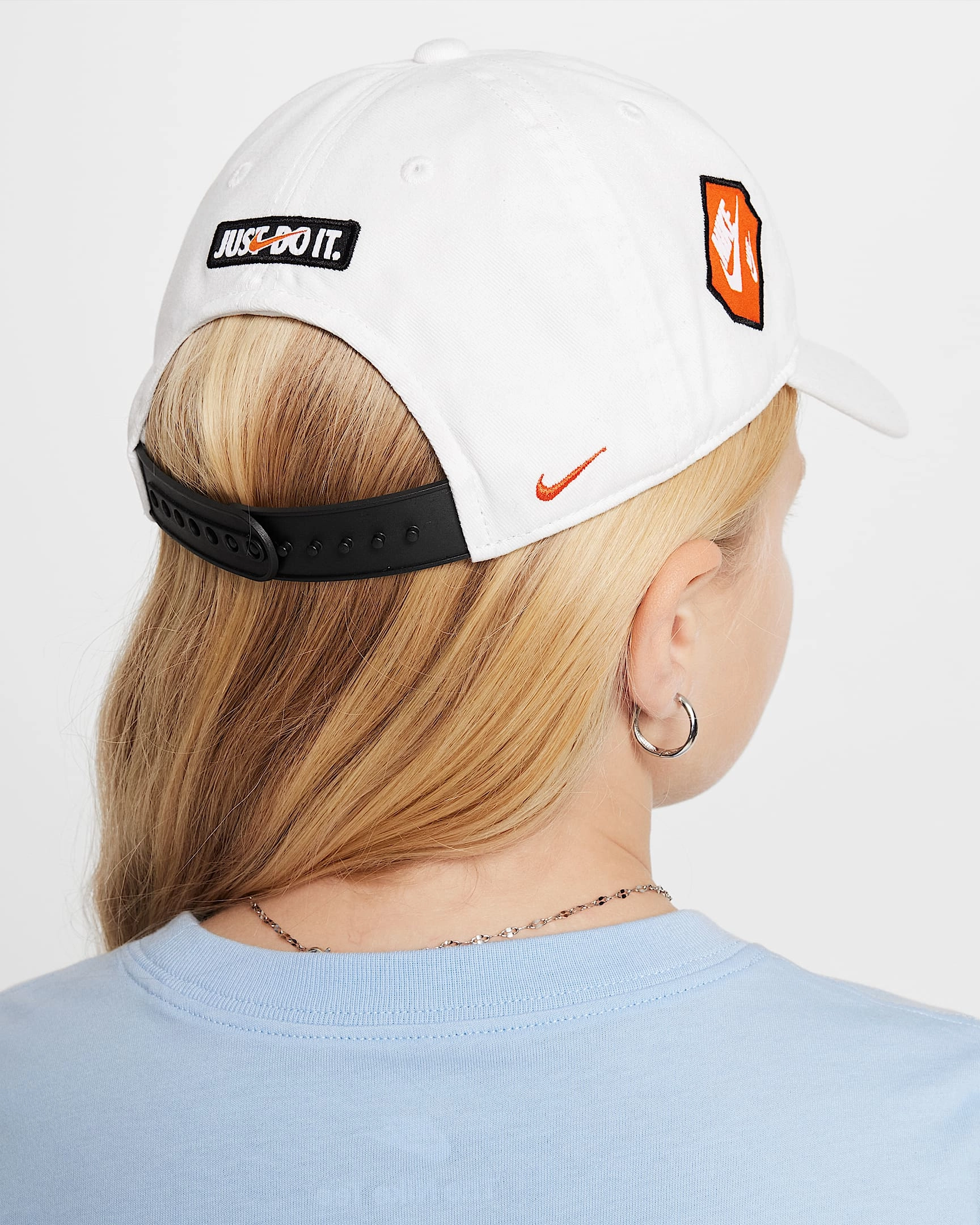 NIKE KID'S FUTURA CURVE WHITE CAP