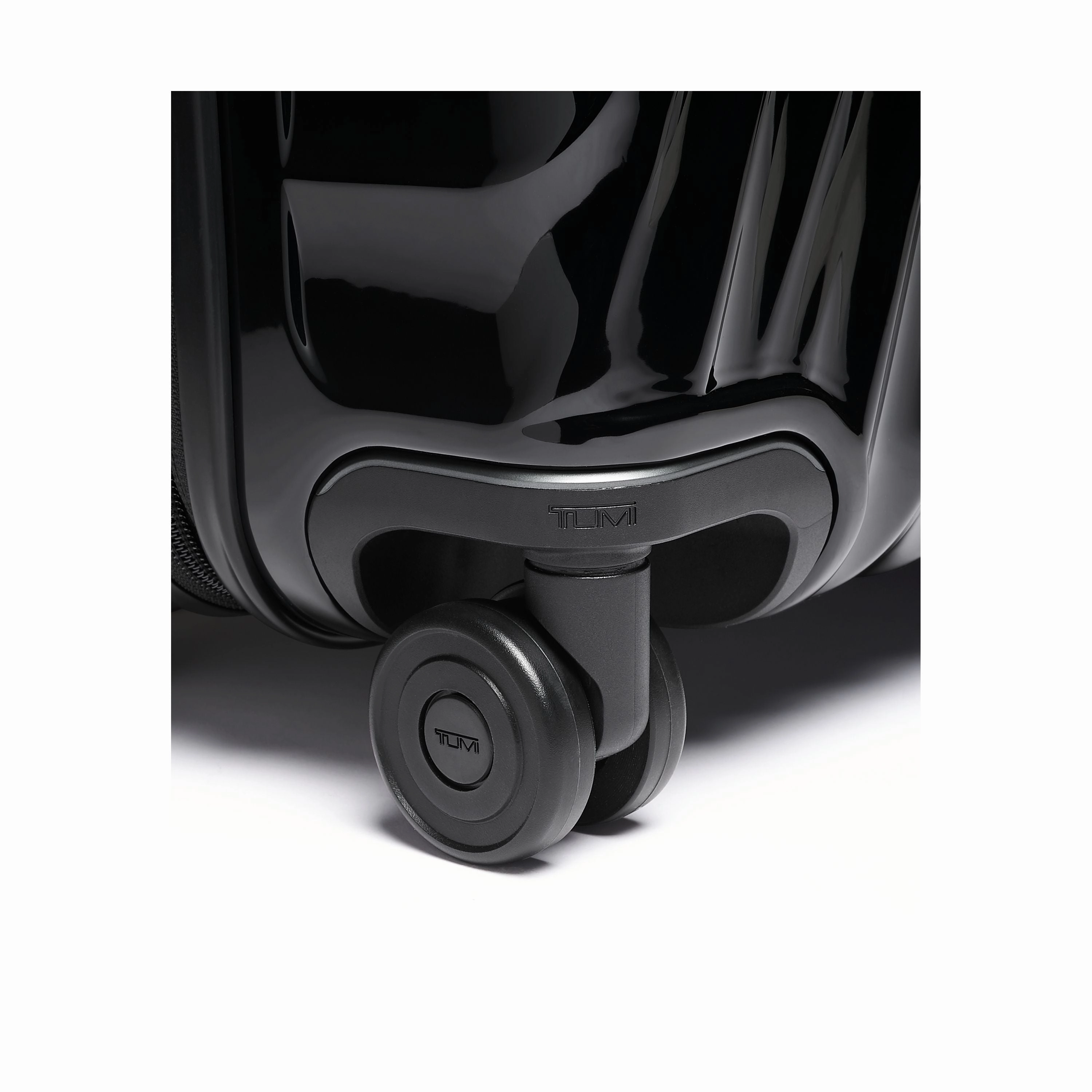 Tumi 19 Degree International Expandable 4 Wheeled Carry-On