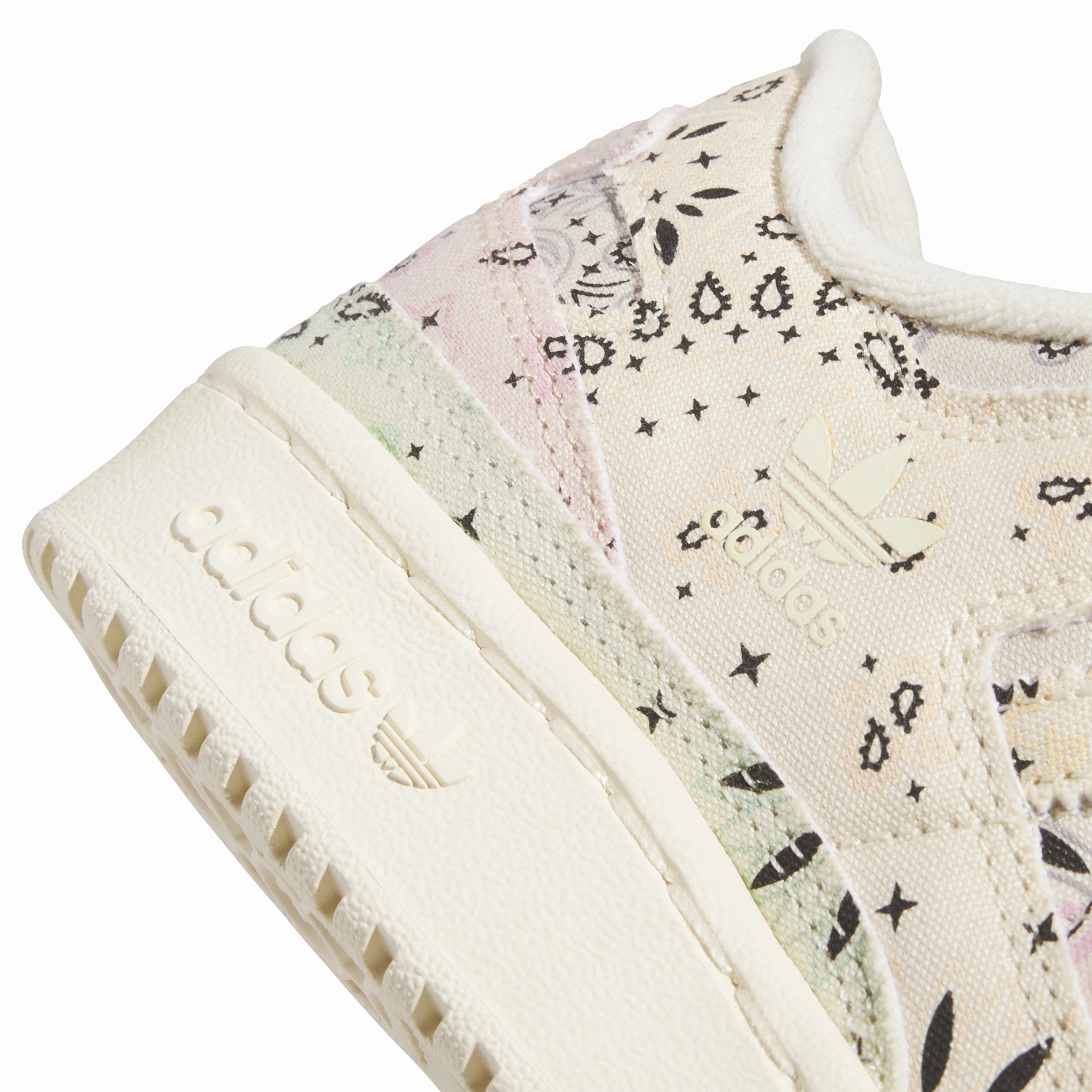 Wmns Forum 84 Low CL 'Paisley Warm Vanilla'